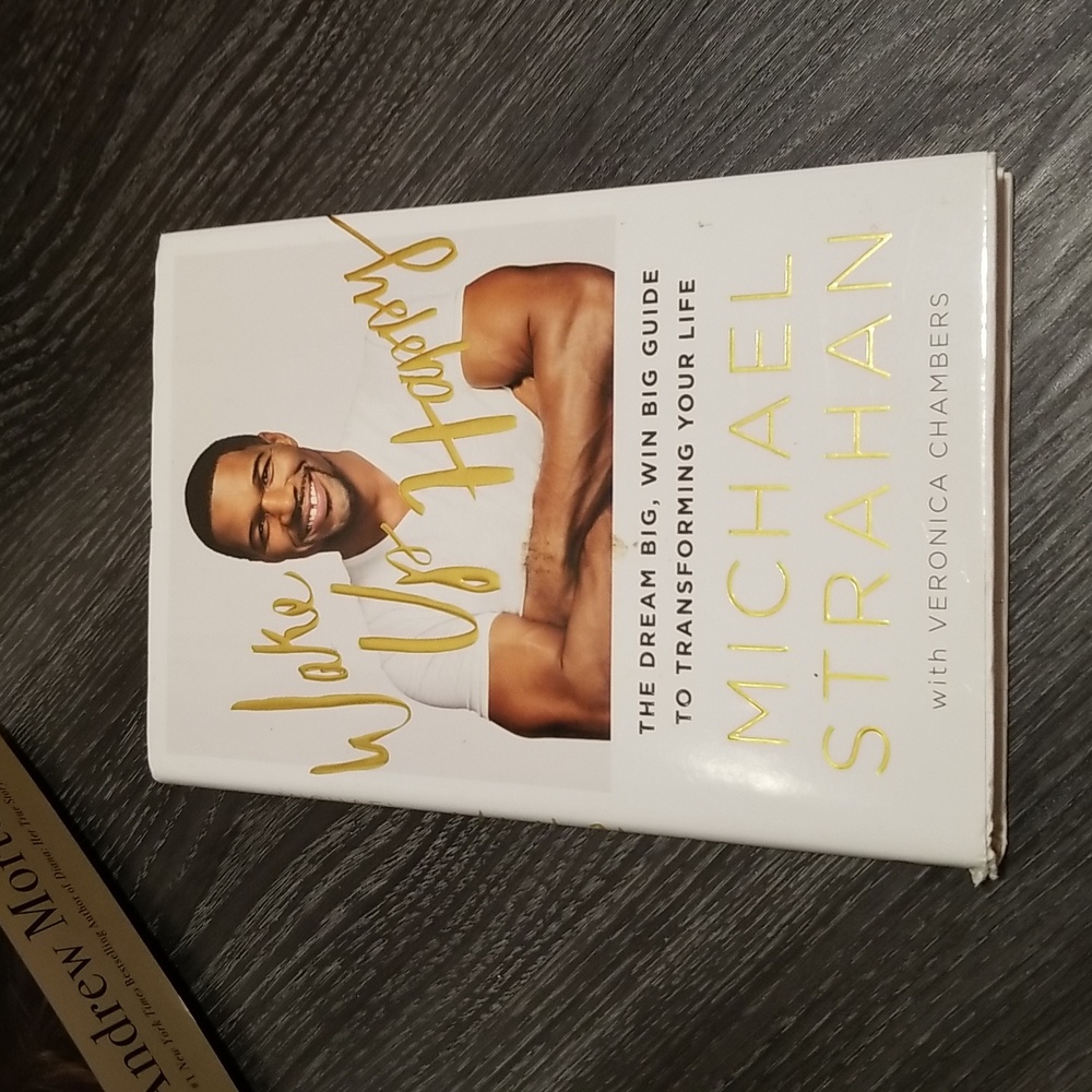 Hardcover Michael Strahan Wake up Happy book